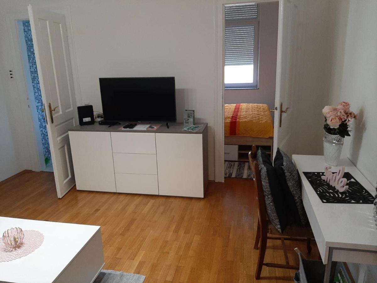 אוסילק Apartman Kod Kestena מראה חיצוני תמונה
